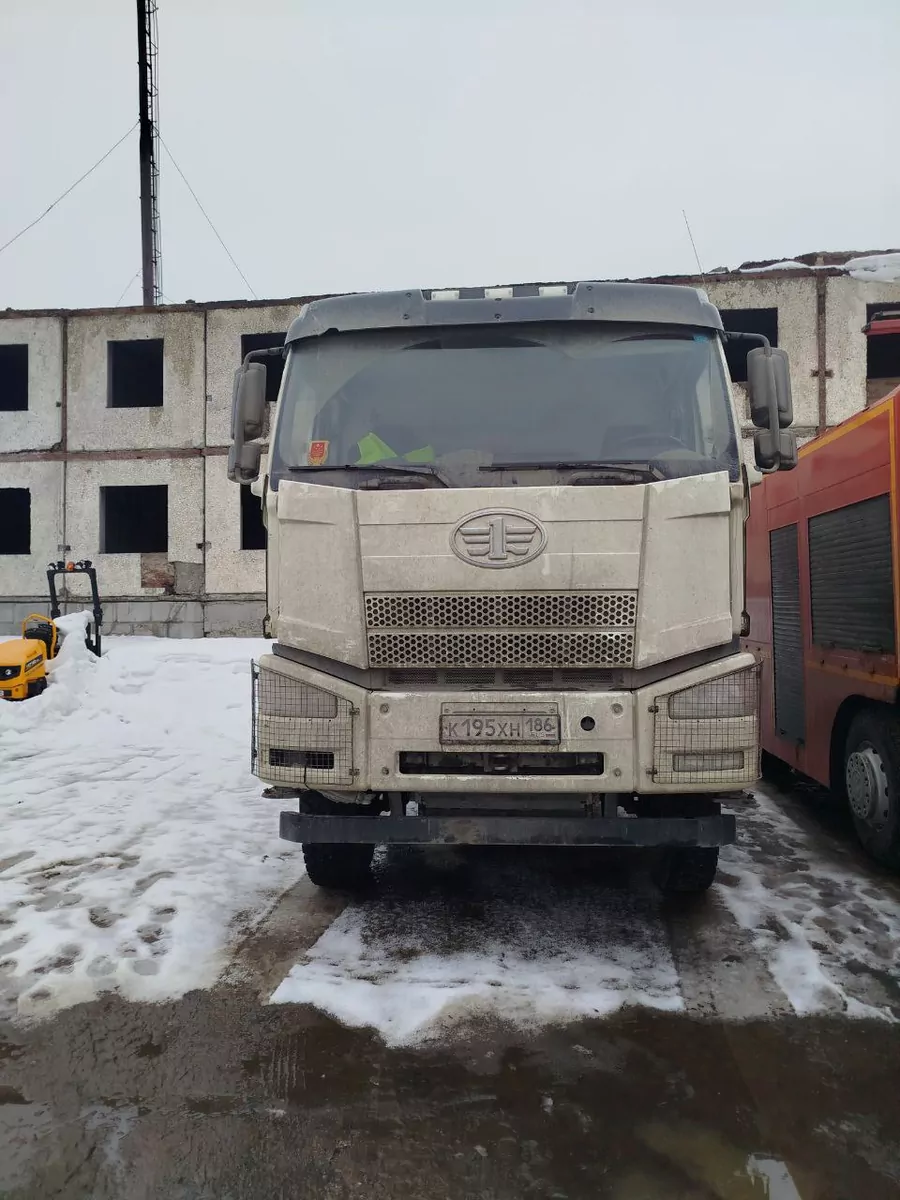FAW J6 6x6 Самосвал