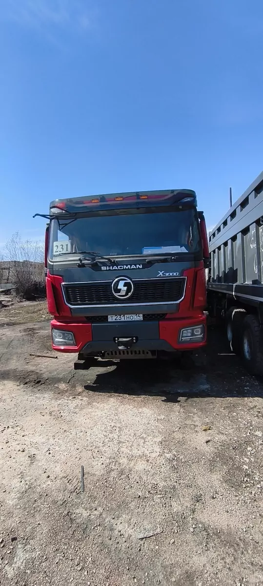 Shacman SX 8x4 Самосвал