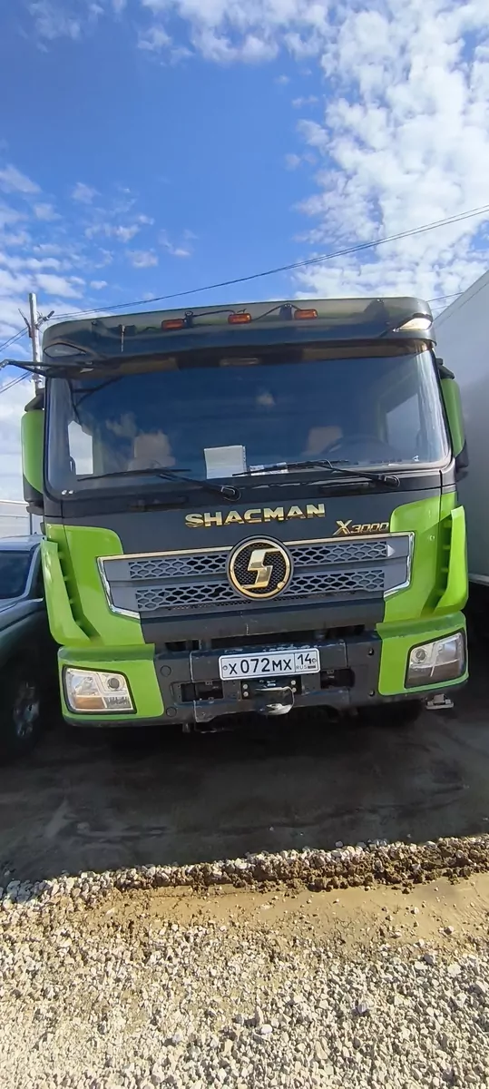 Shacman SX33186V366 8x4 Самосвал
