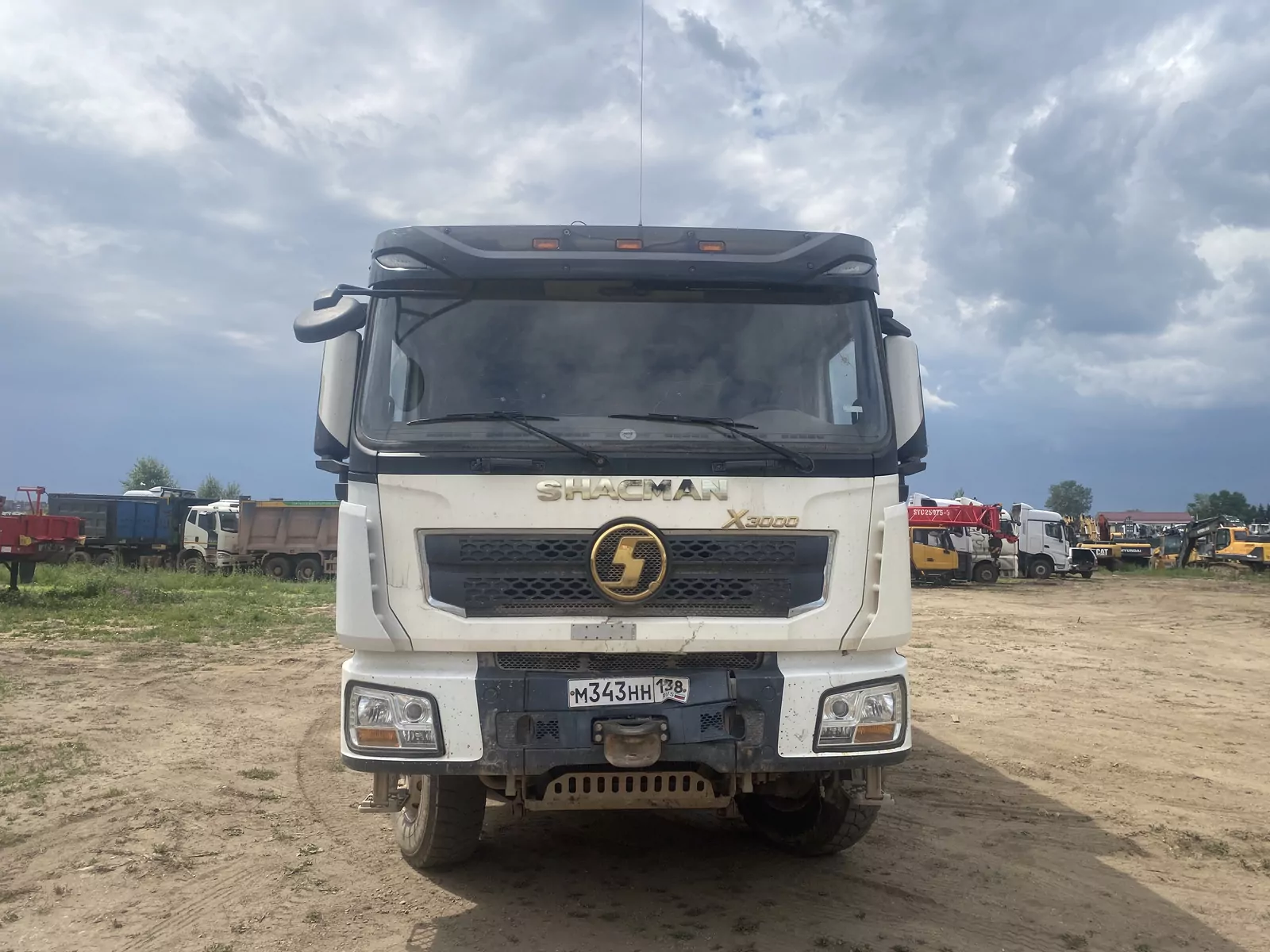 Shacman SX32586T384 8x4 Самосвал