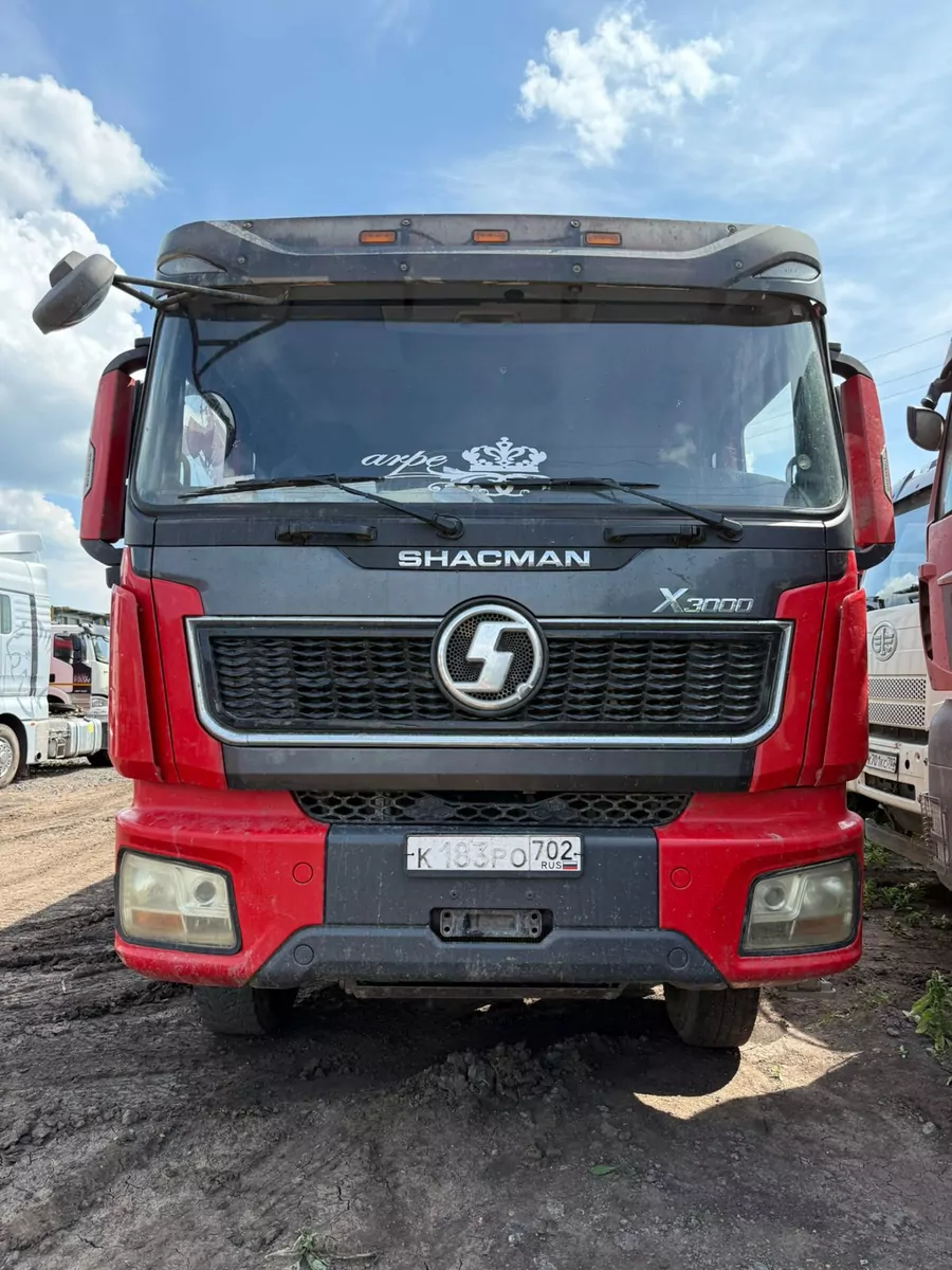 Shacman SX33186V366 8x4 Самосвал