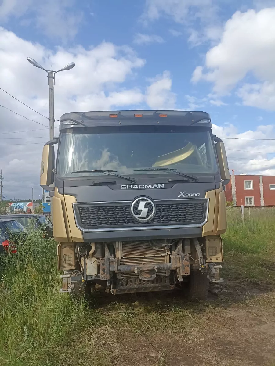 Shacman SX331863366 8x4 Самосвал