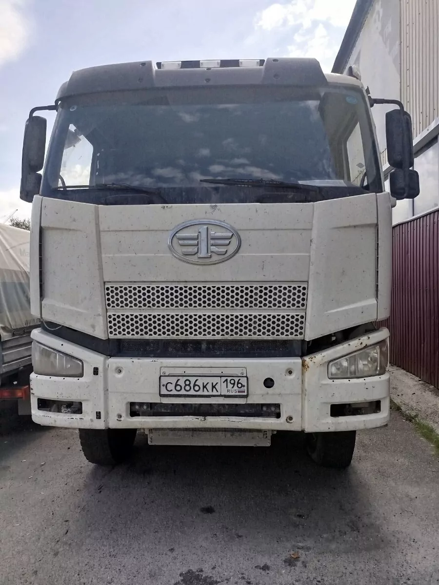 FAW J6 6x6 Самосвал