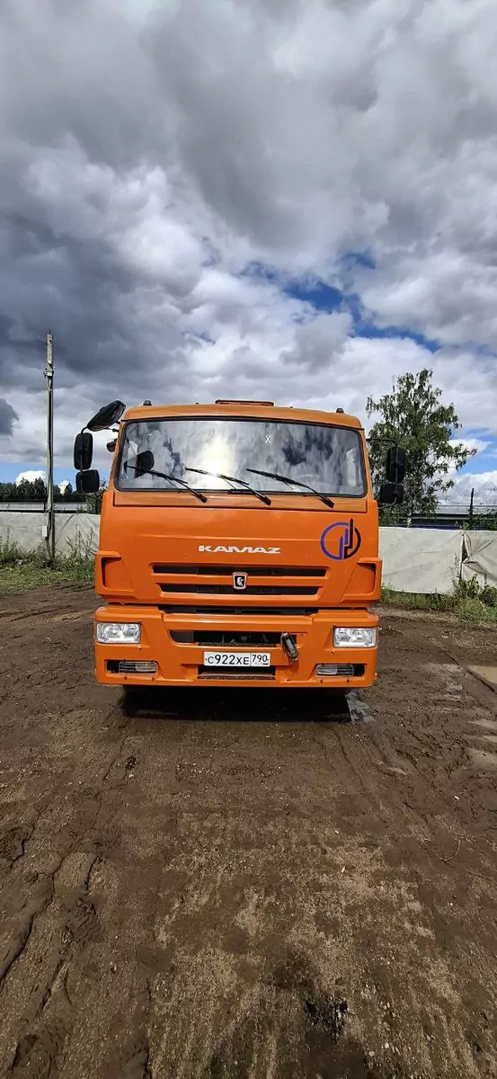 КамАЗ 6520 6x4 Самосвал