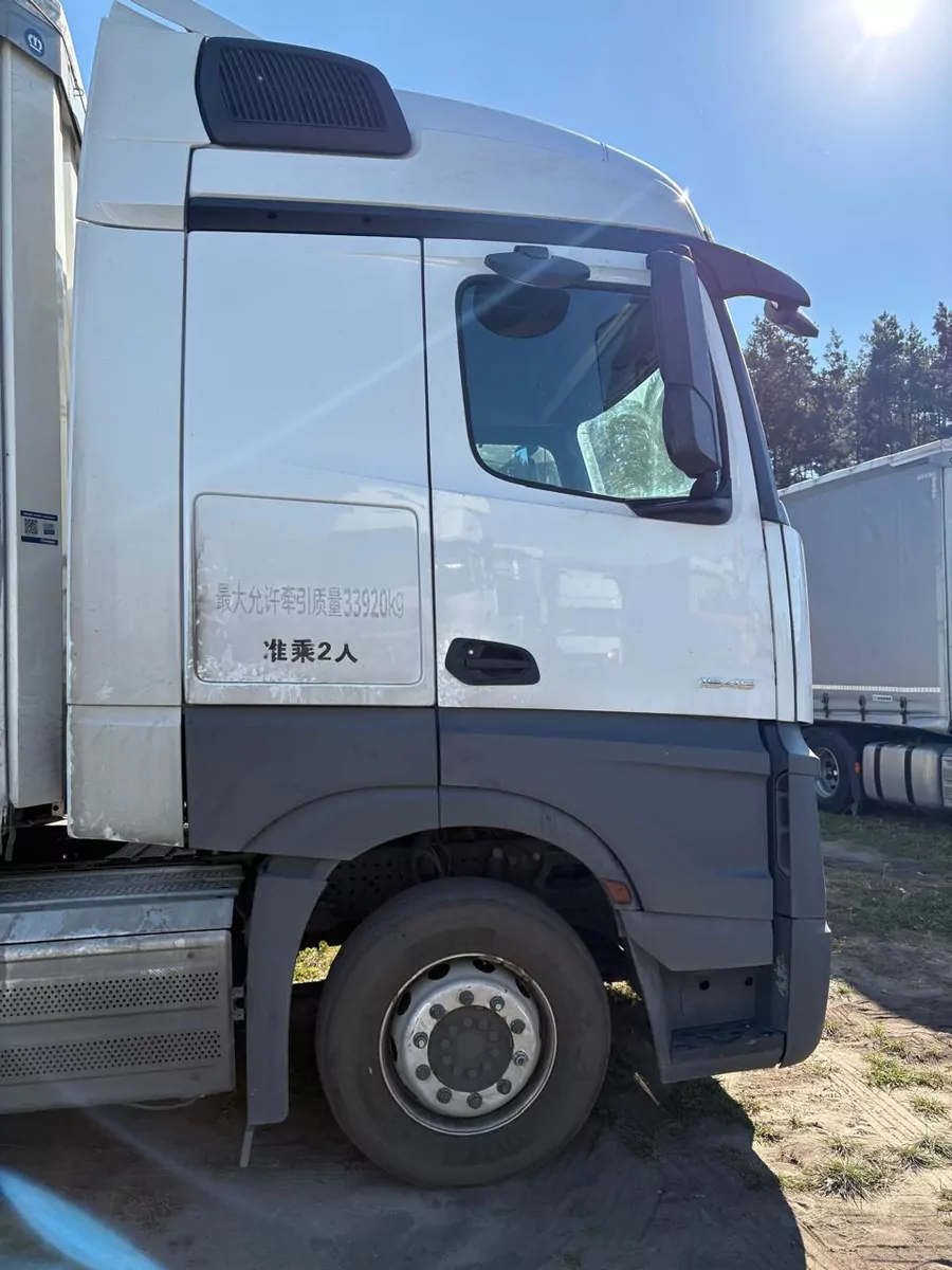 Mercedes-Benz ACTROS 4x2 Седельный тягач