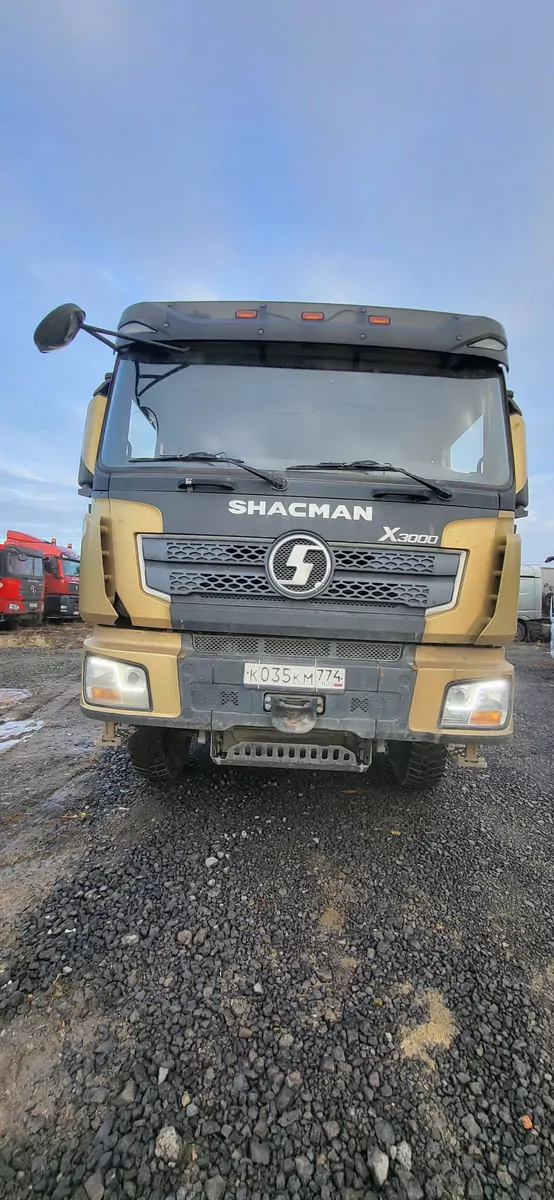 Shacman SX331863366 8x4 Самосвал