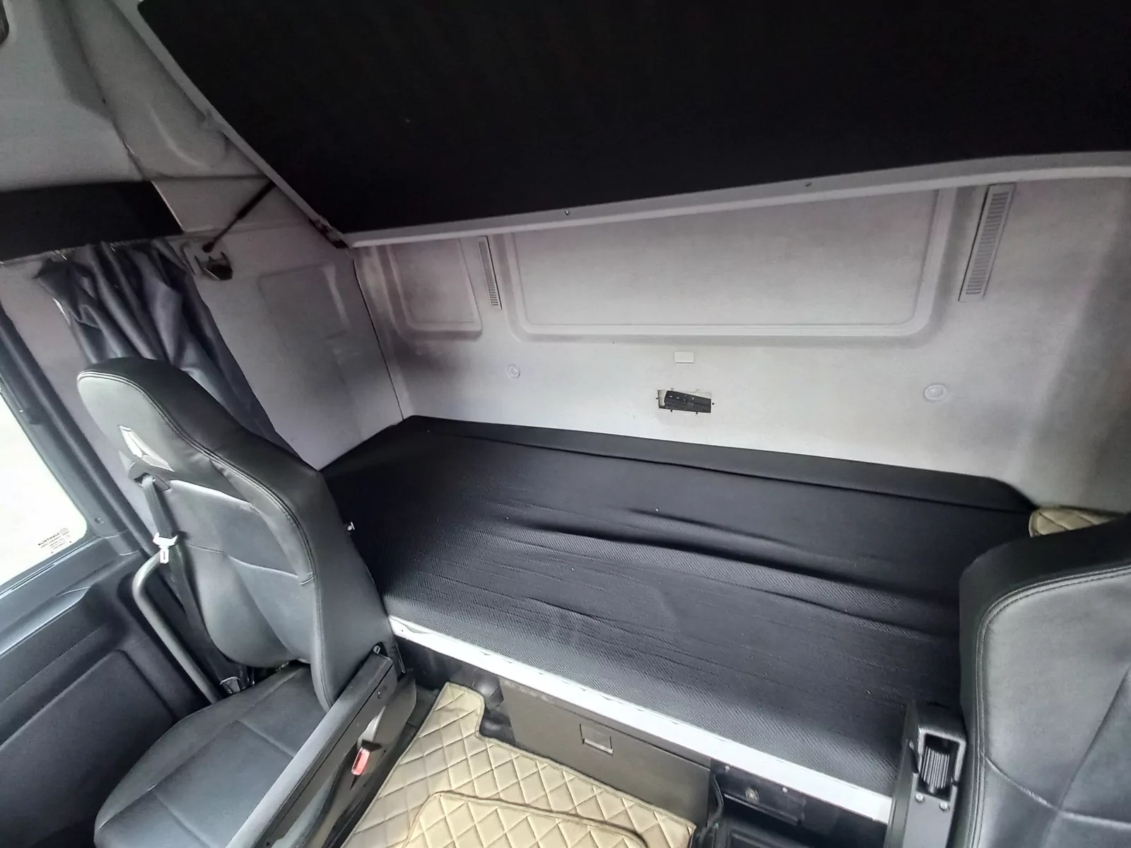 SITRAK C7H 4x2 Седельный тягач