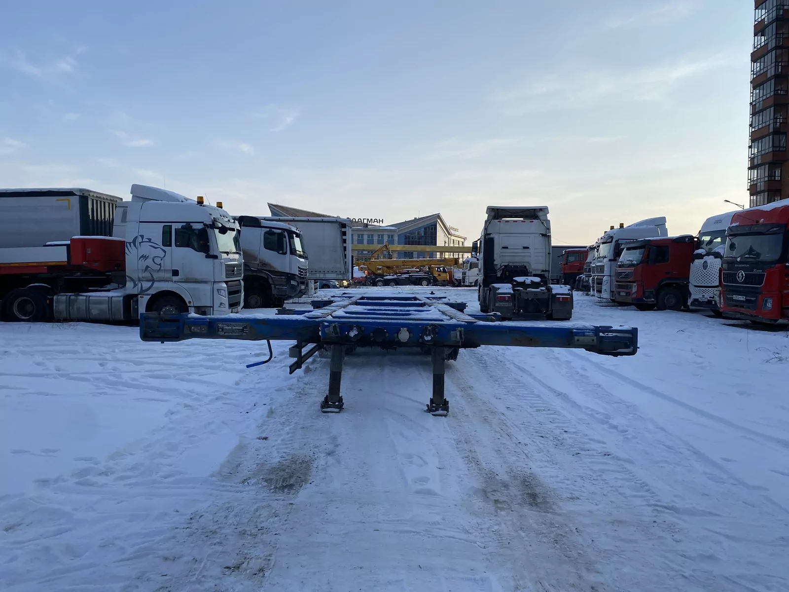 ЧМЗАП 9906 Полуприцеп-контейнеровоз 3 оси