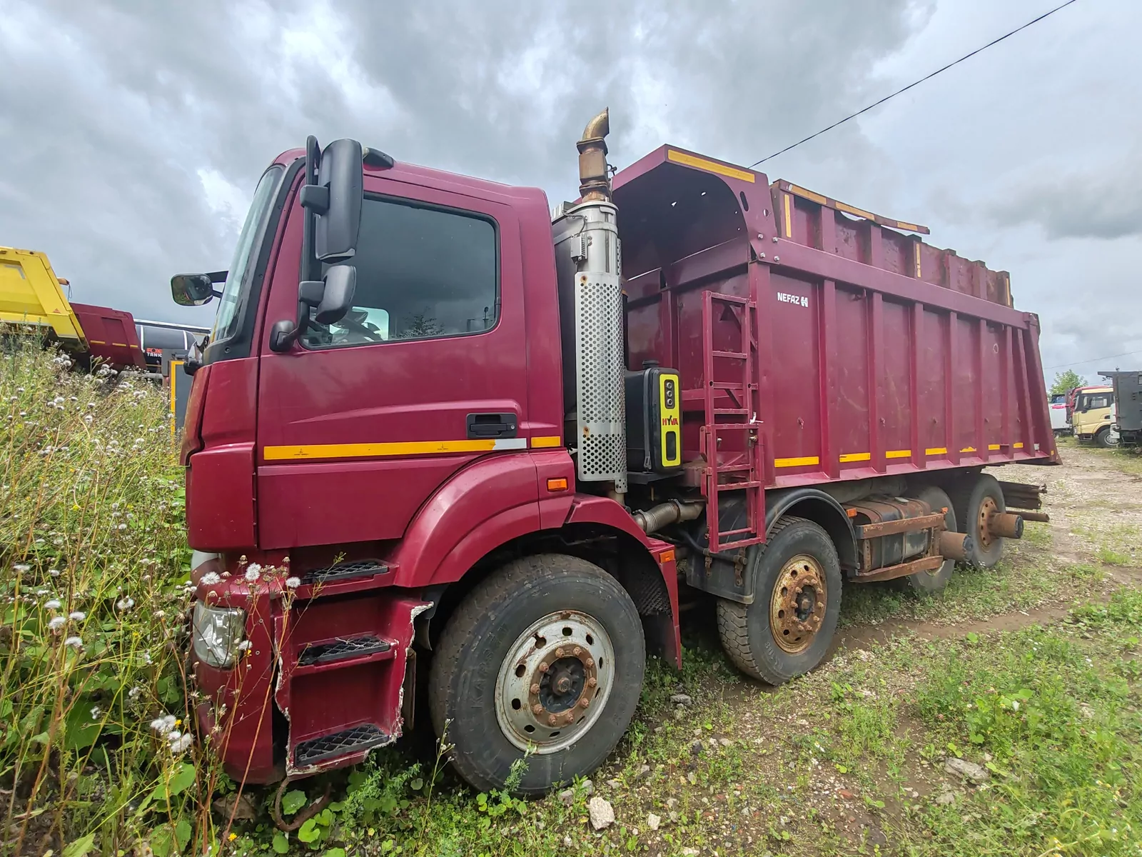 КамАЗ 65801 8x4 Самосвал