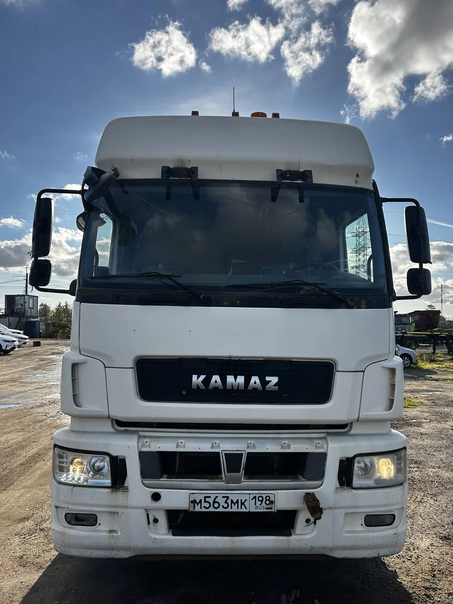 КамАЗ 5490 4x2 Седельный тягач