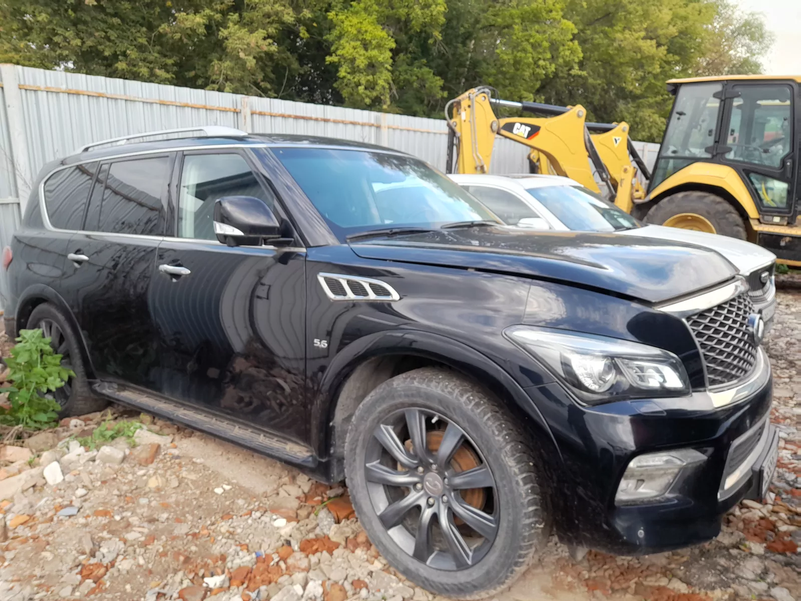 Infiniti QX80