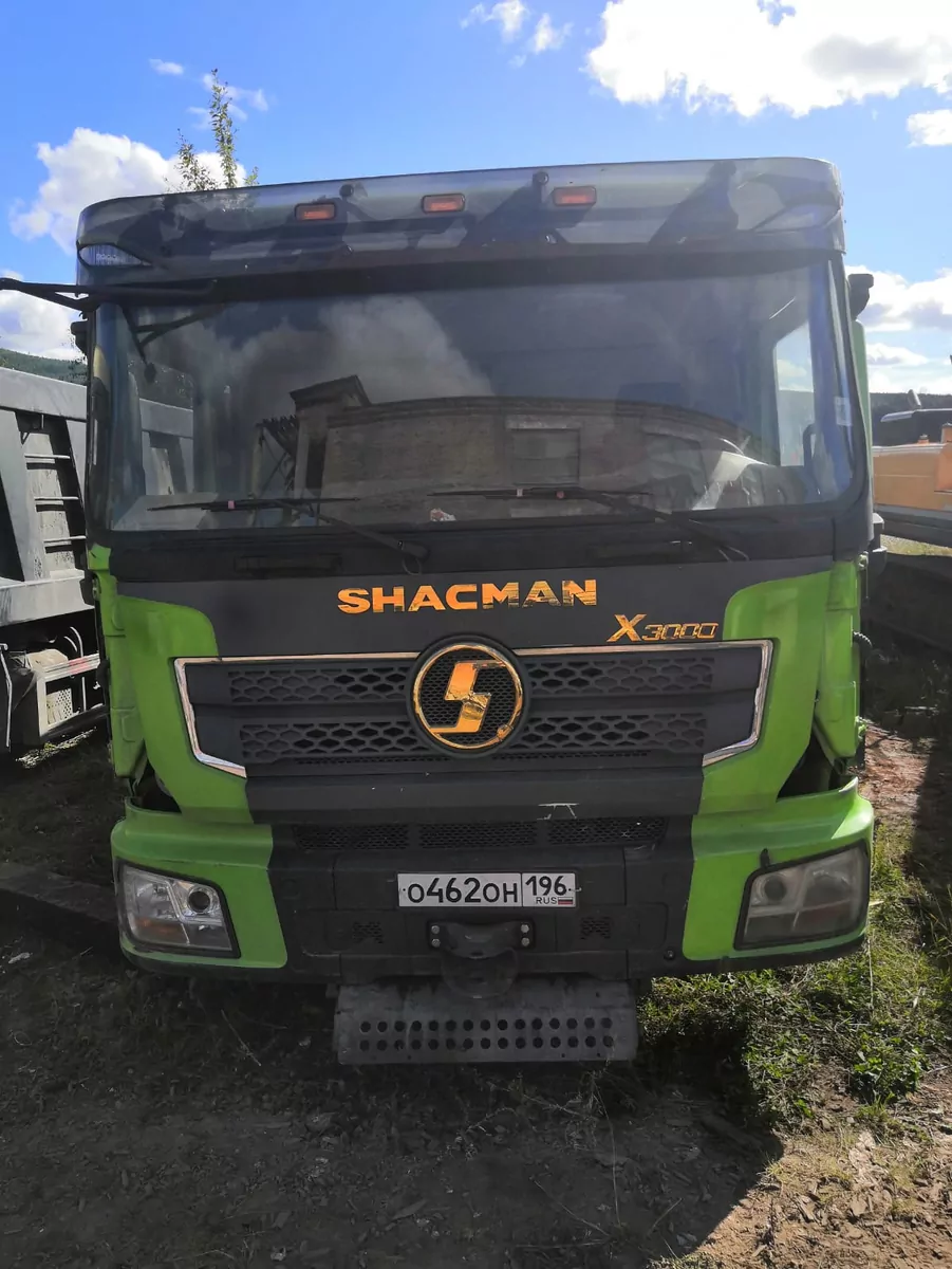 Shacman SX33186V366 8x4 Самосвал