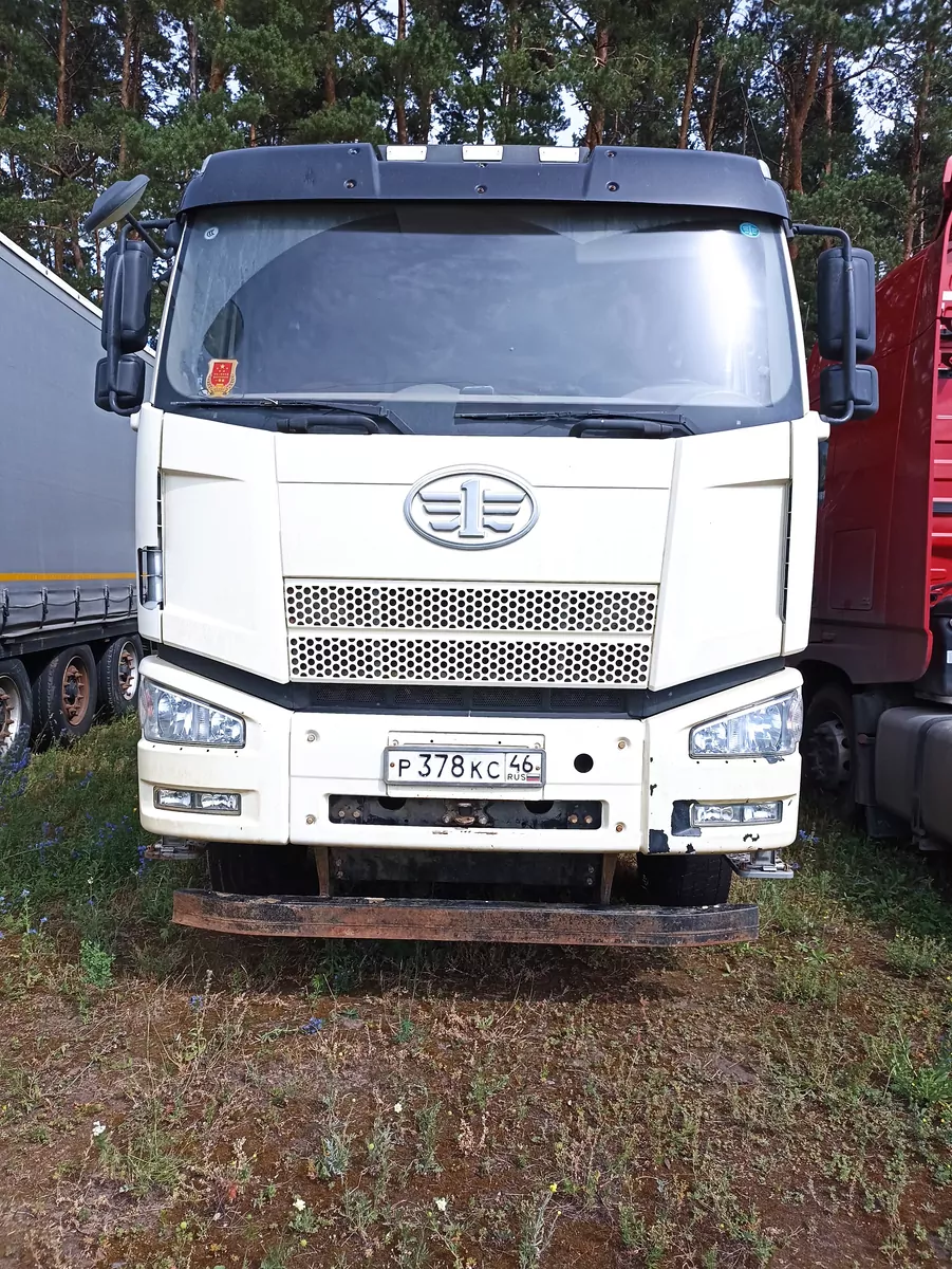 FAW J6 8x4 Самосвал