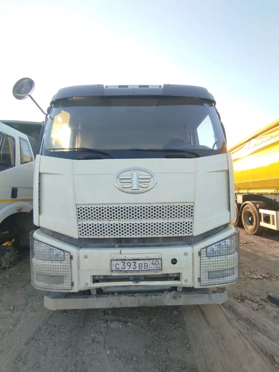 FAW J6 6x6 Самосвал