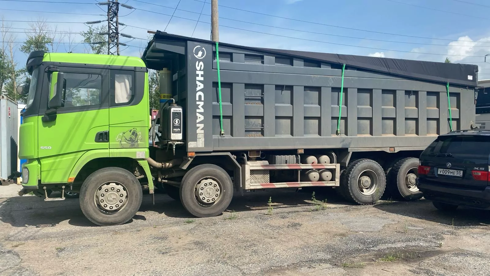 Shacman SX331863366 8x4 Самосвал
