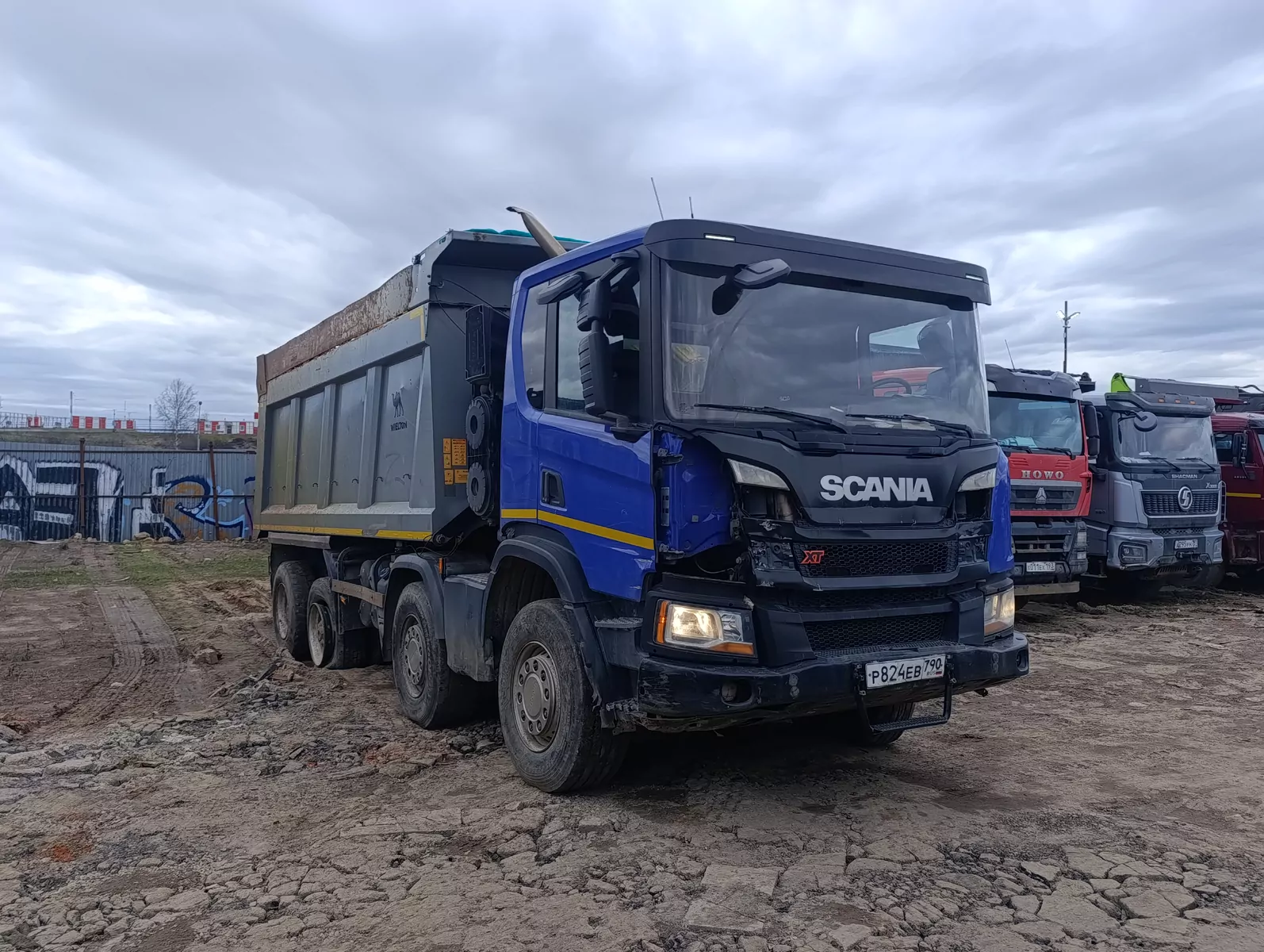 Scania P 8x4 Самосвал