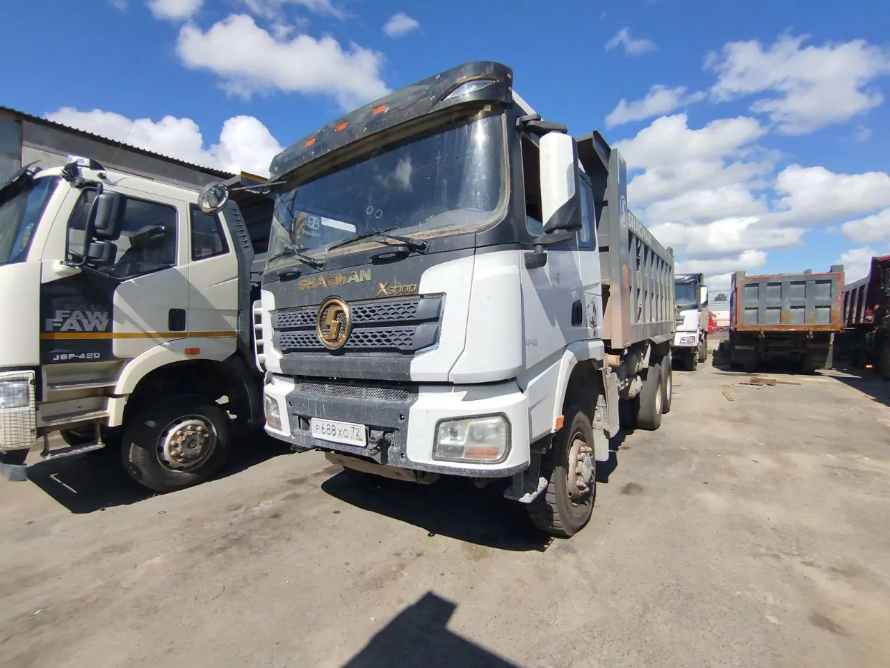 Shacman SX 6x6 Самосвал