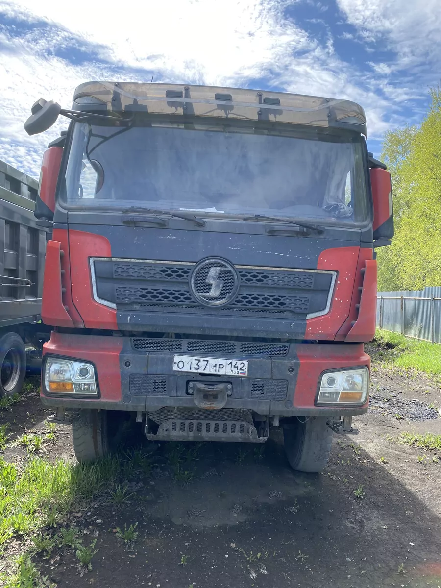 Shacman SX 8x4 Самосвал