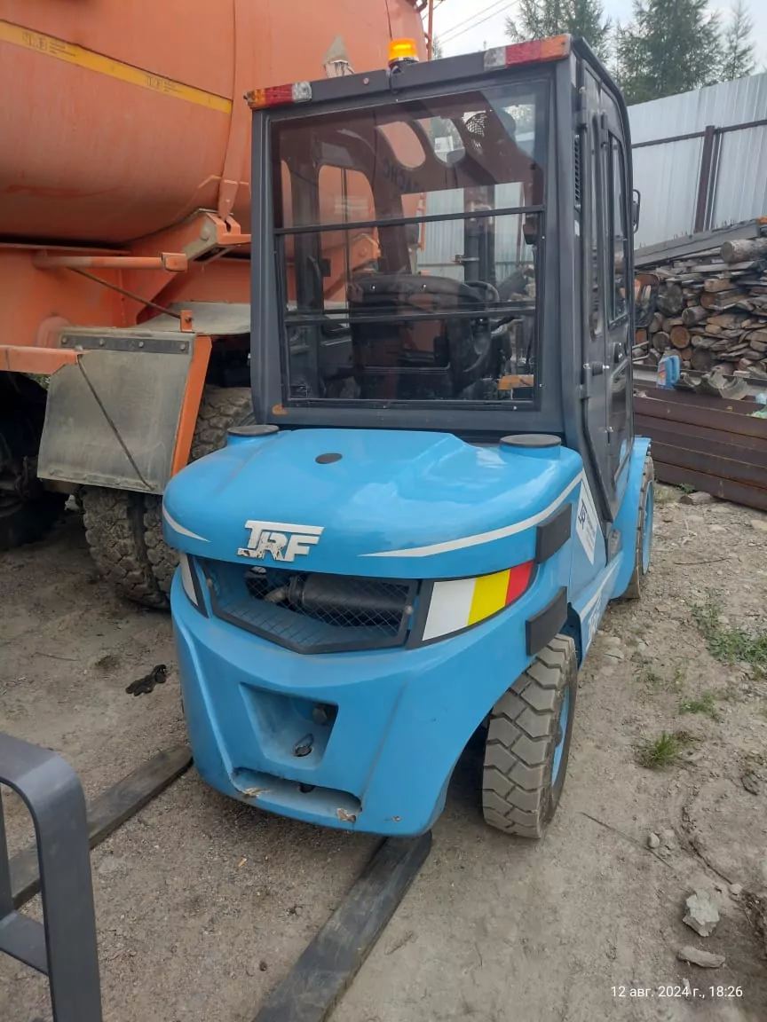 TRF D30-3X Вилочный погрузчик