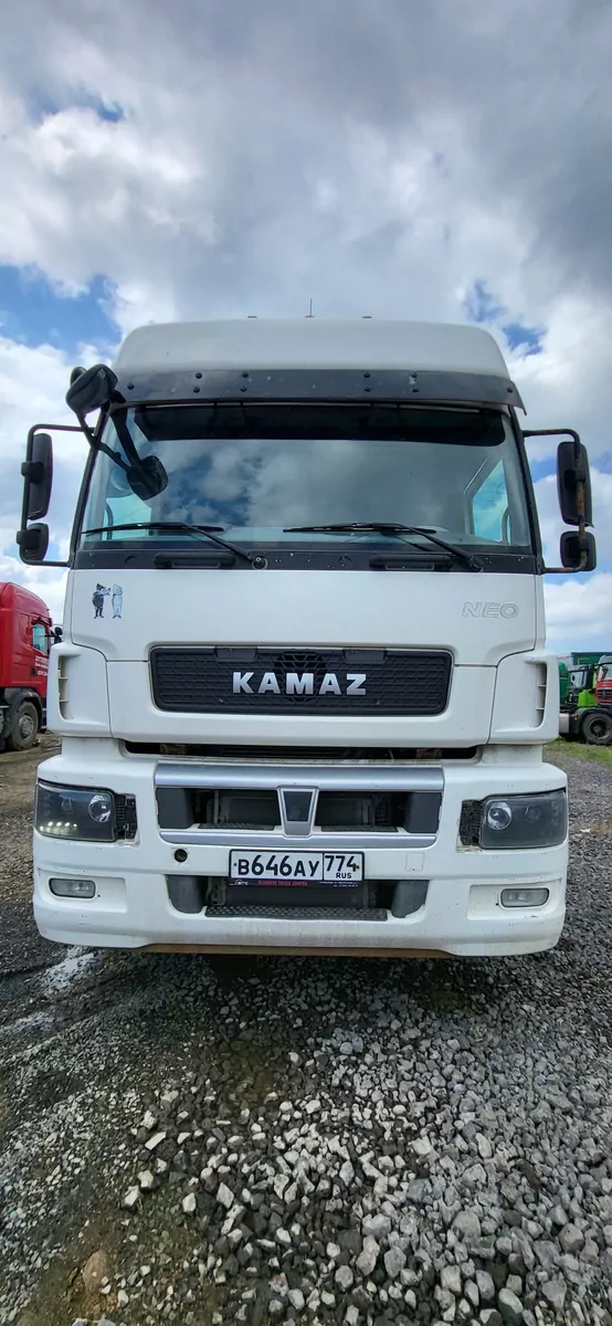 КамАЗ 5490 4x2 Седельный тягач