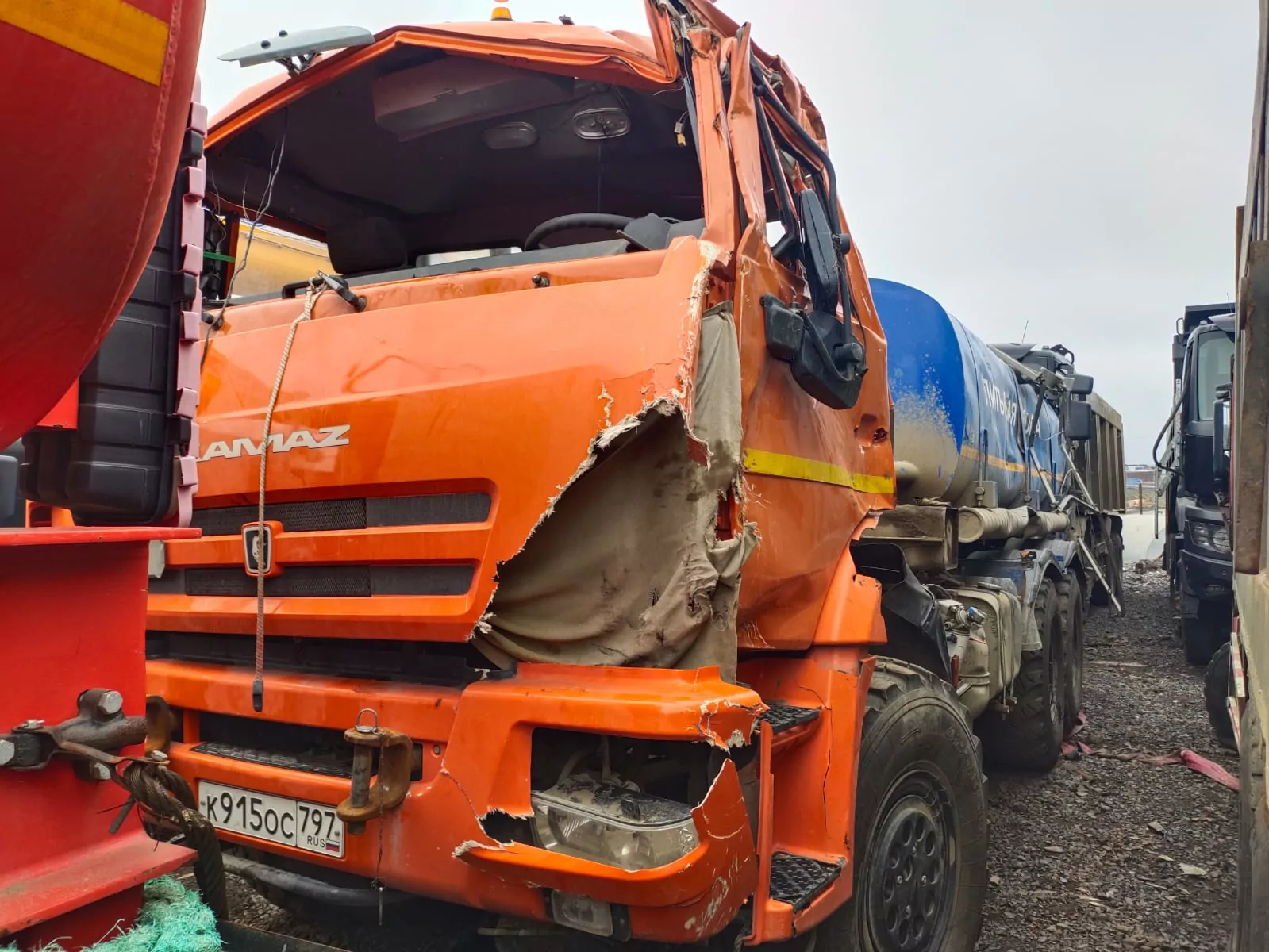 НПО Трансмастер 4671 на шасси КамАЗ 43118 6x6 Автоцистерна пищевая
