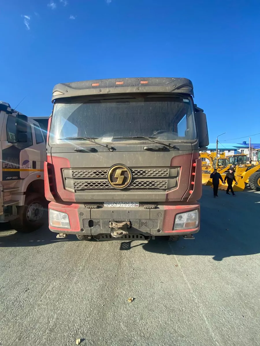 Shacman (Shaanxi) SX33186V366 8x4 Самосвал