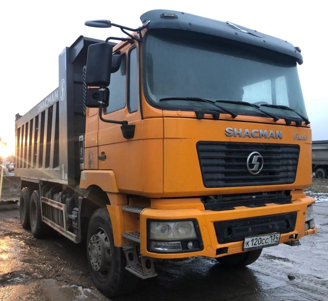 Shacman SX3258DR384 6x4 Самосвал