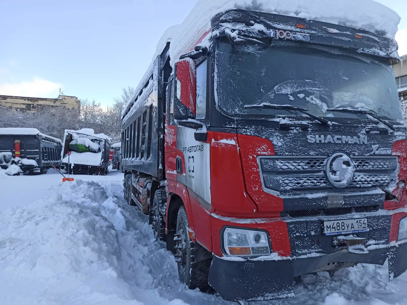 Shacman (Shaanxi) SX 8x4 Самосвал