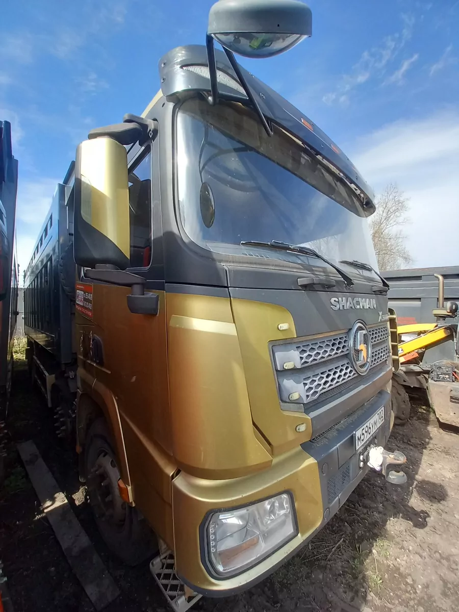 Shacman SX331863366 8x4 Самосвал