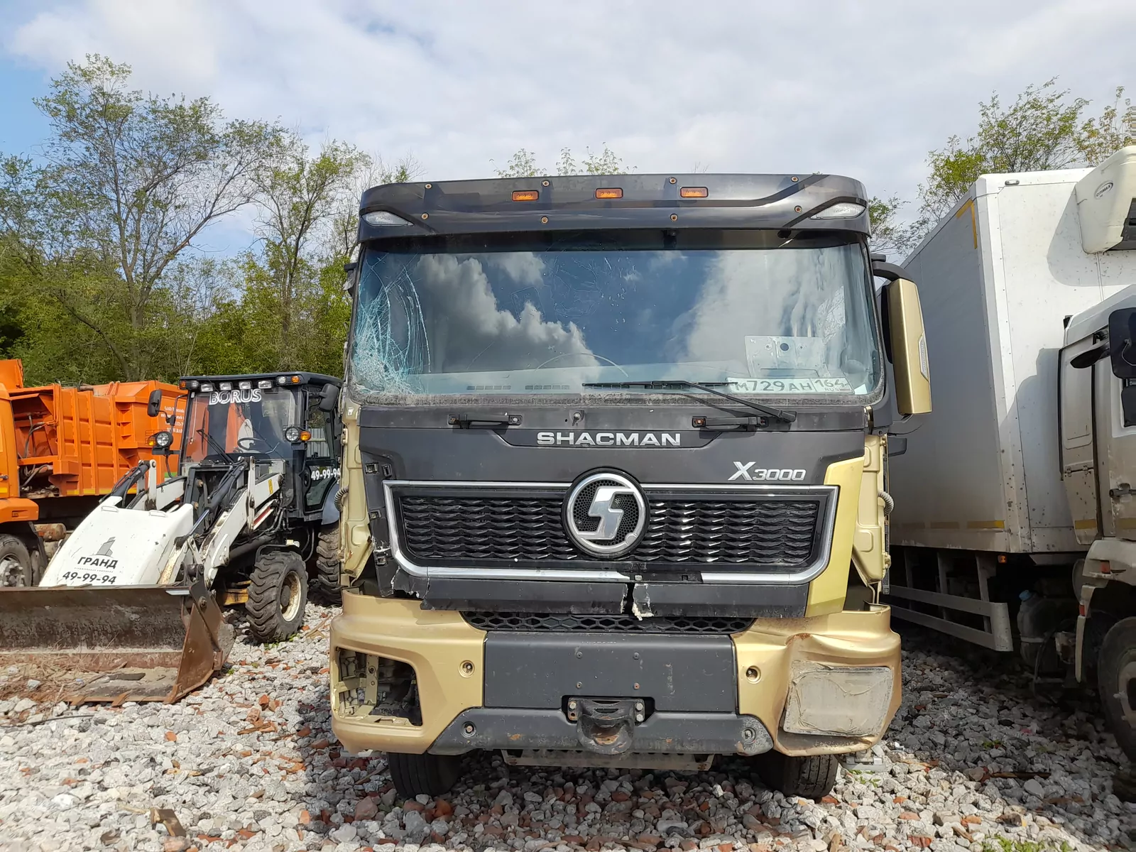 Shacman SX 8x4 самосвал