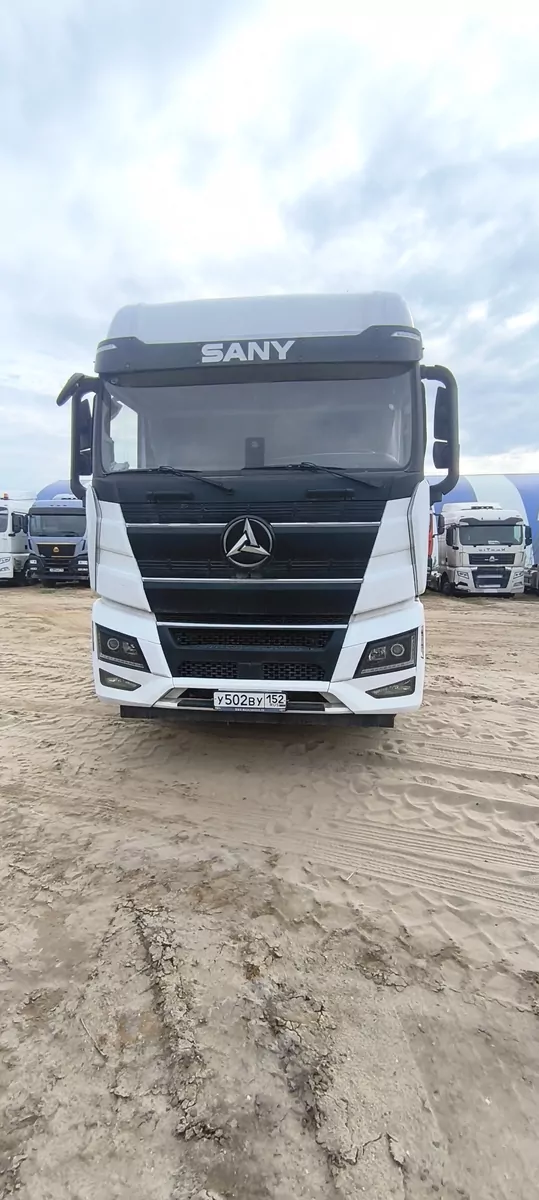 SANY D495AS 4x2 Седельный тягач