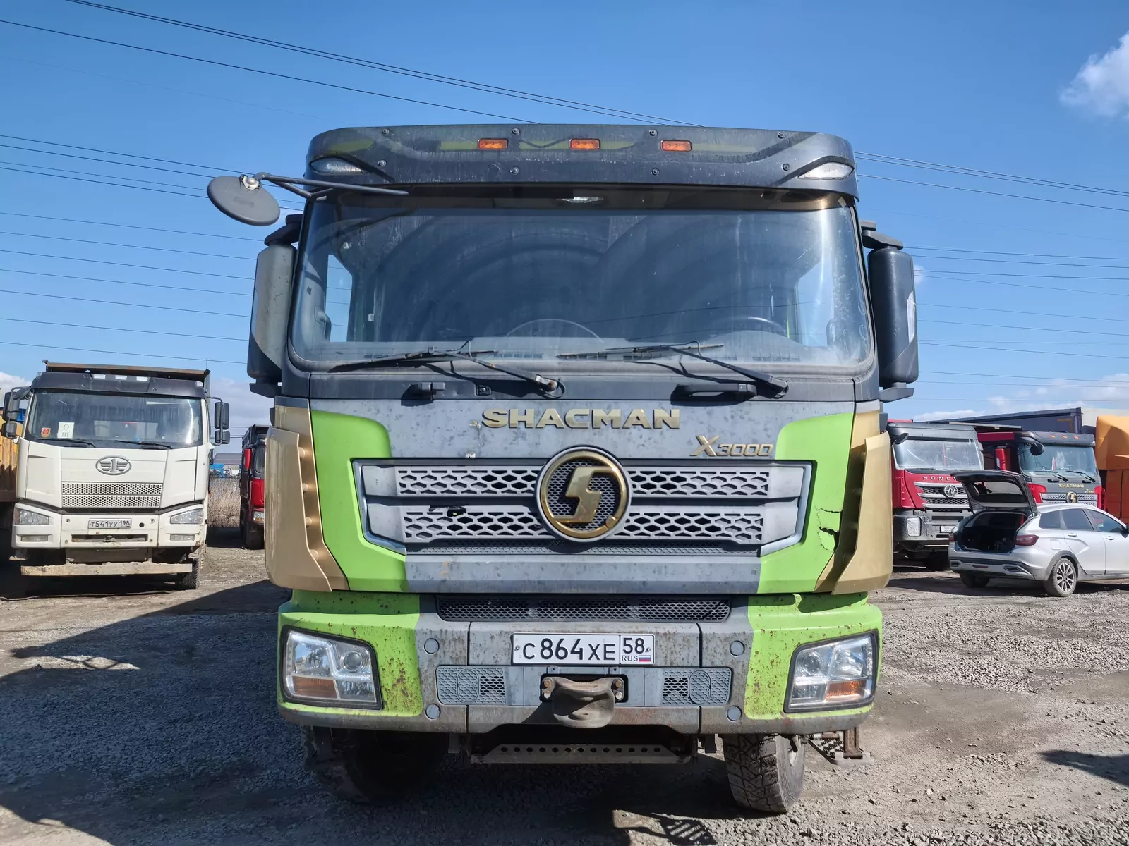 Shacman SX33186W366C 8x4 Самосвал