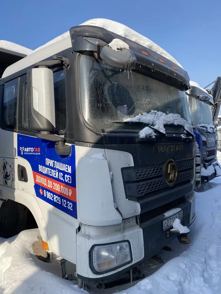 Shacman SX 8x4 Самосвал SX33186V366