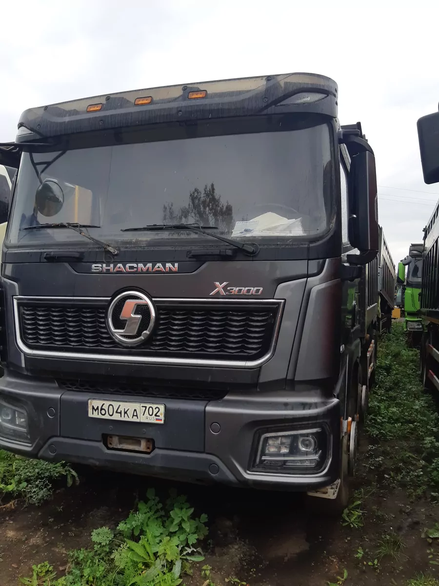 Shacman SX33186V366 8x4, самосвал