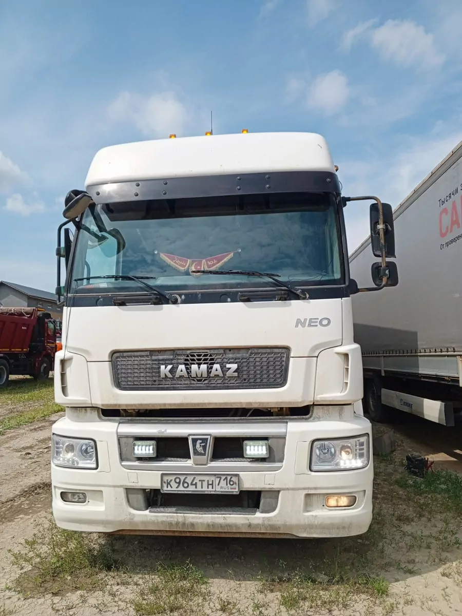 КамАЗ 5490 4x2, седельный тягач