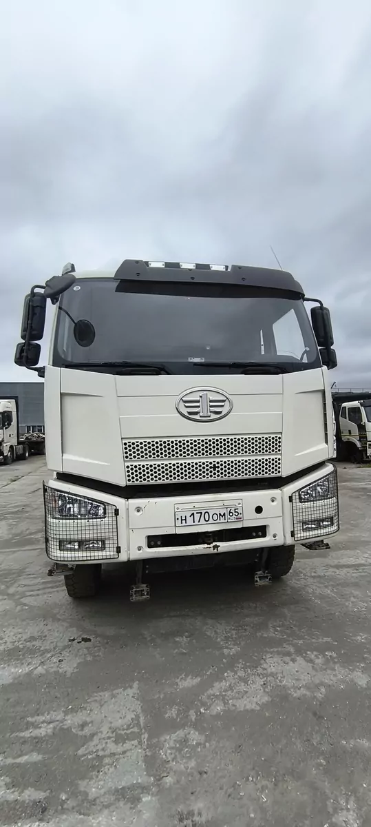 FAW J6 6x4 Самосвал