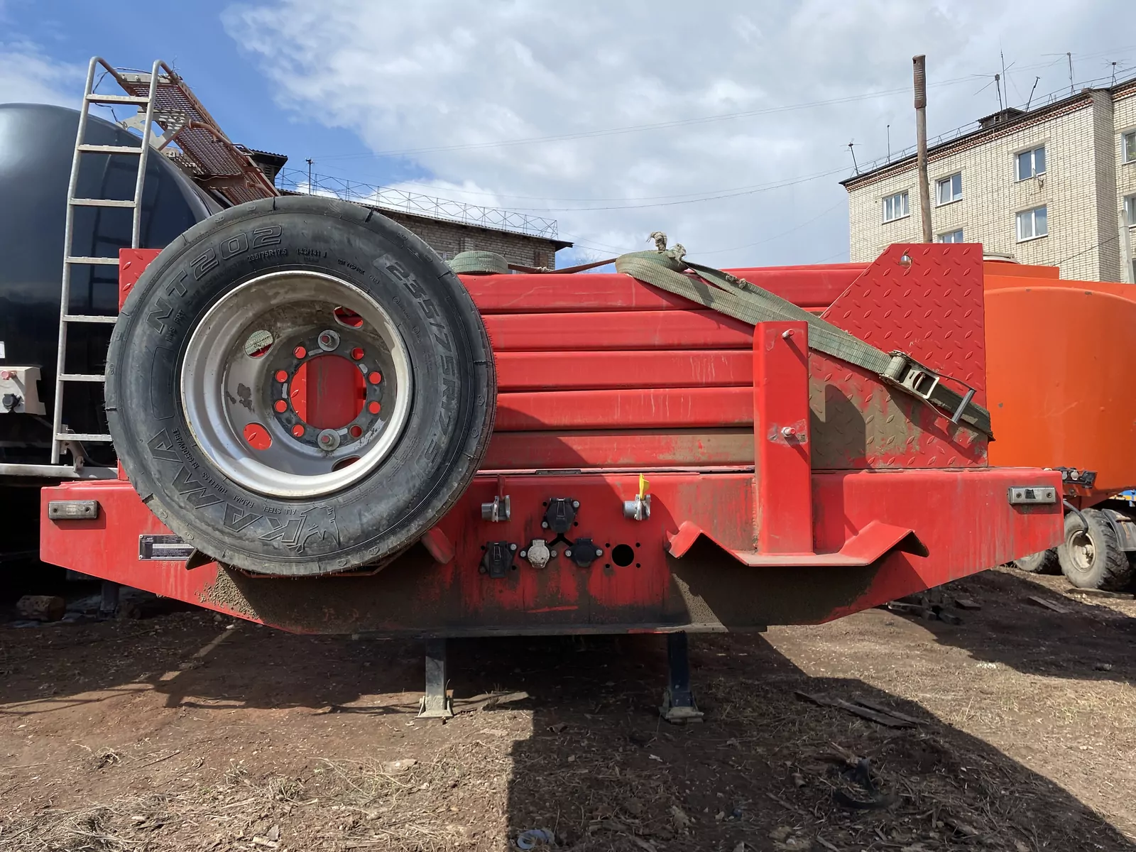 ЧДМ 9438 Полуприцеп тяжеловоз 5 осей