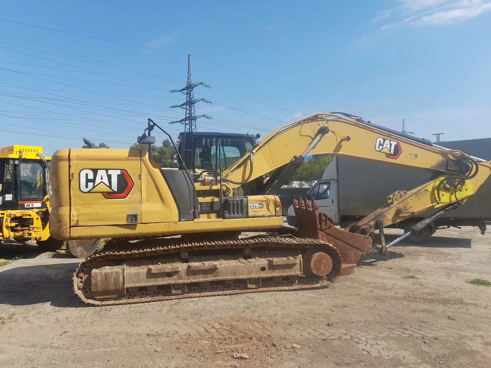 Caterpillar 320 Экскаватор