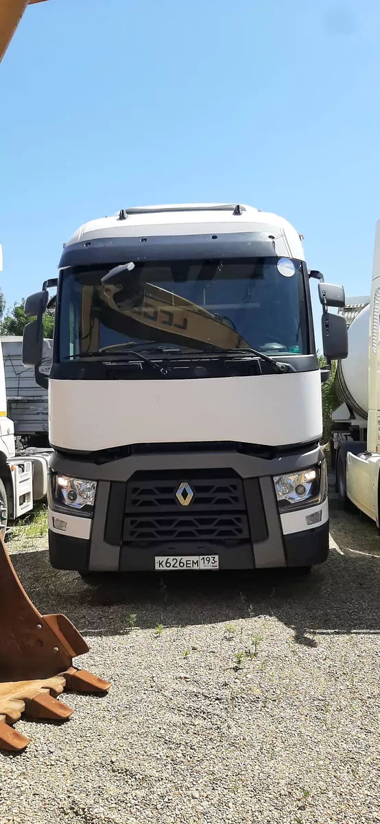 Renault T 6x2, седельный тягач
