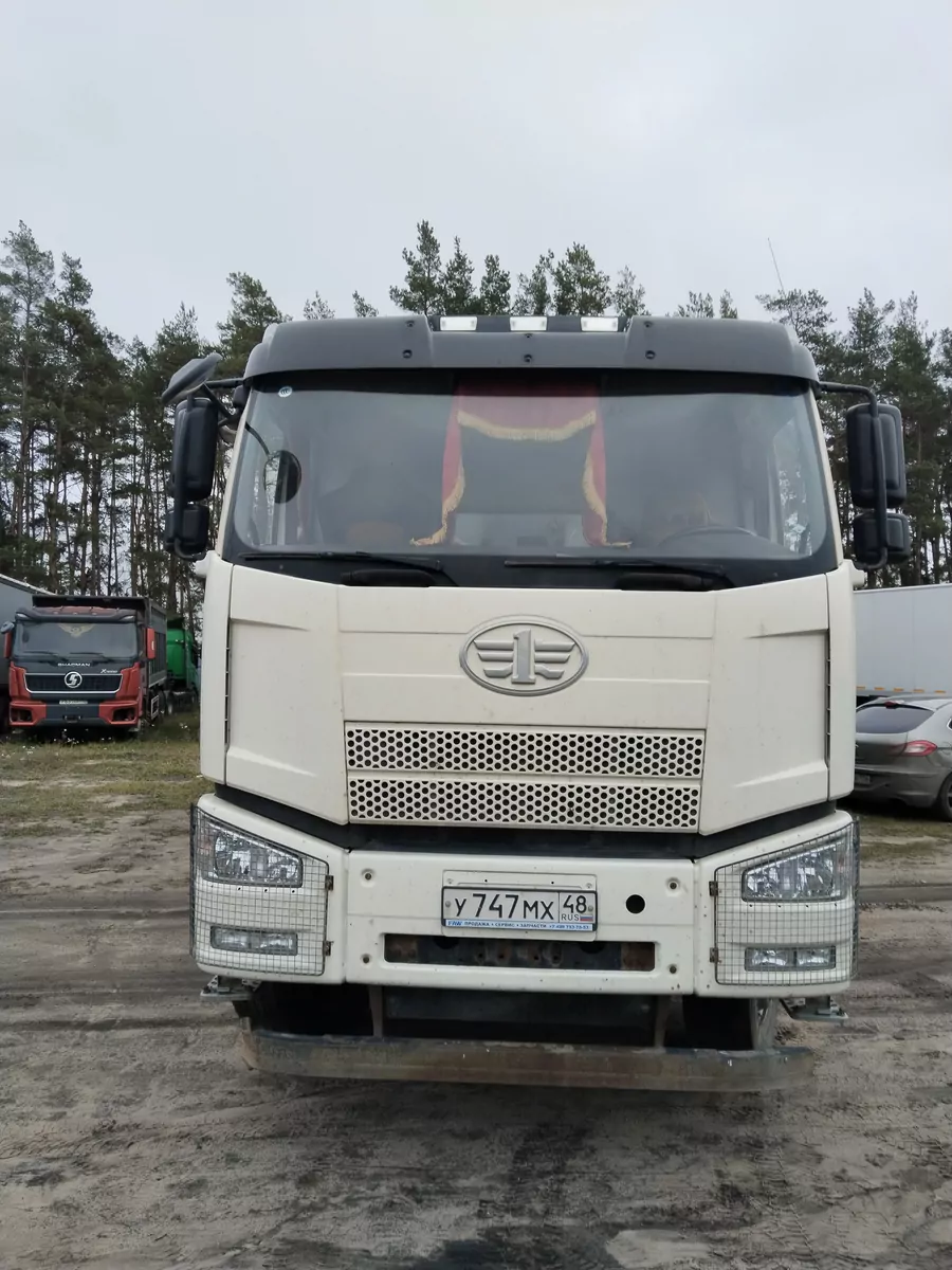 FAW CA 3310 8x4 Самосвал