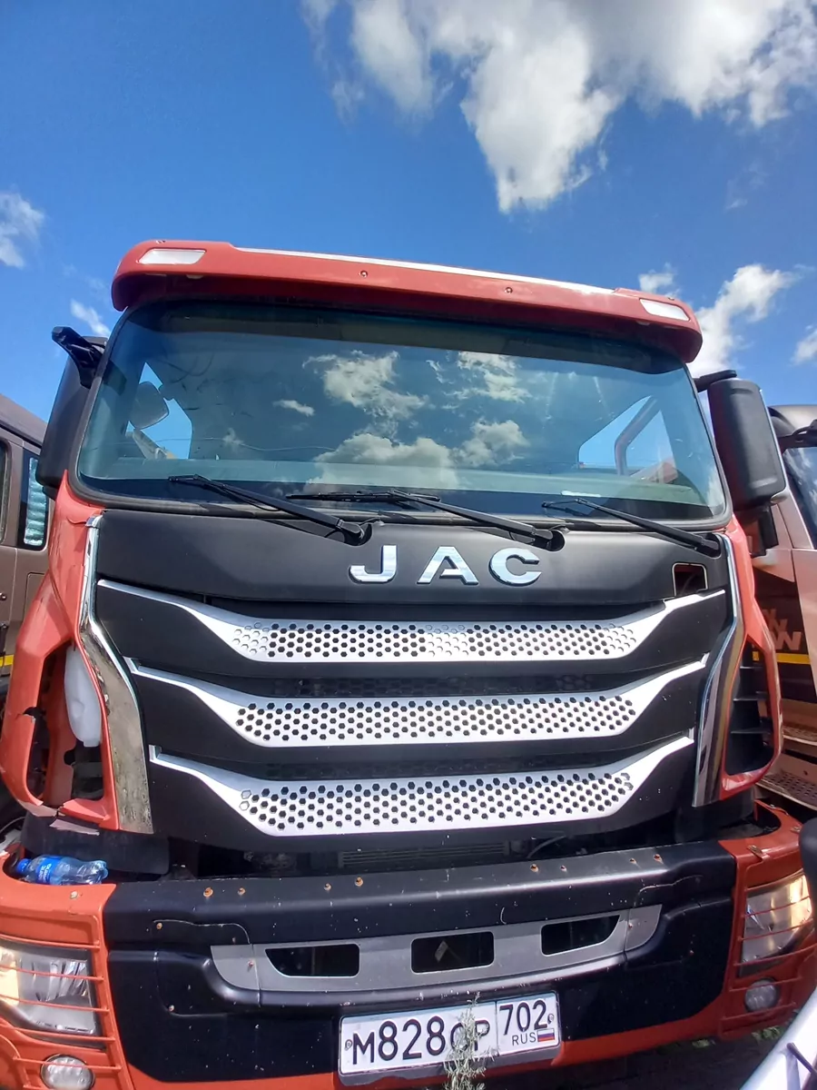 JAC N410 8x4 Самосвал
