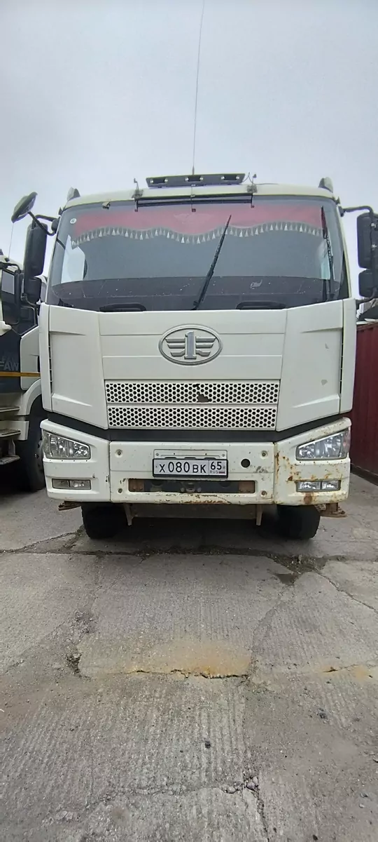 FAW J6 8x4 самосвал
