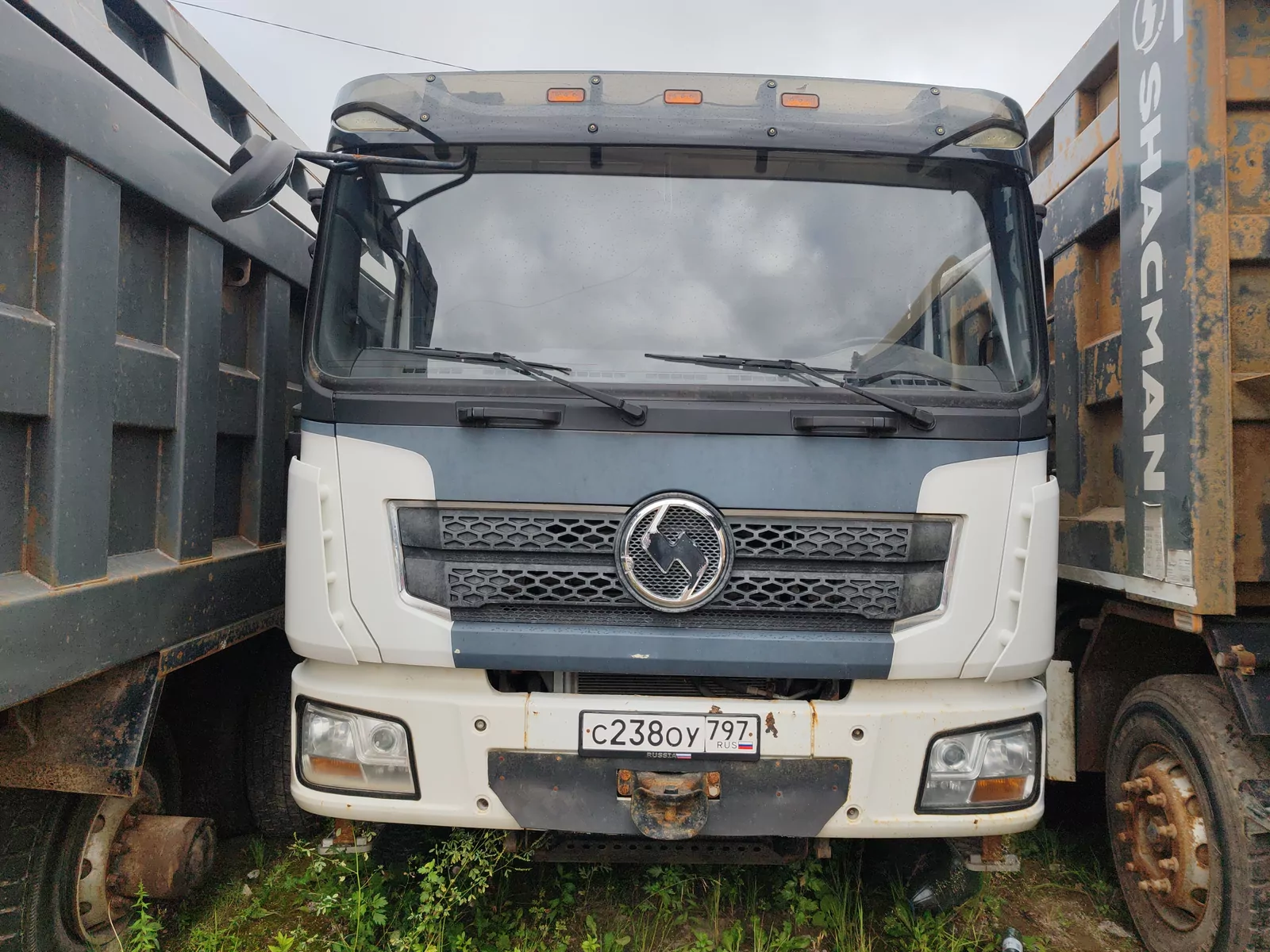 Shacman SX 8x4 самосвал