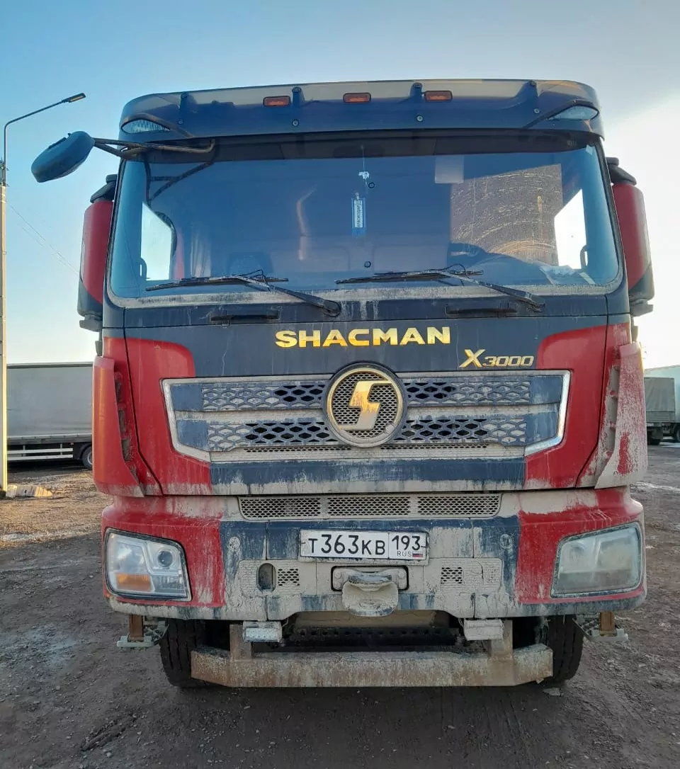 Shacman SX33186W366C 8x4 Самосвал
