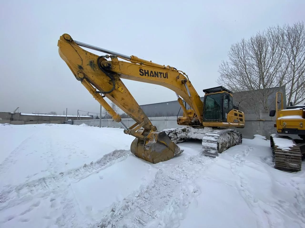 SHANTUI SE370LC Экскаватор