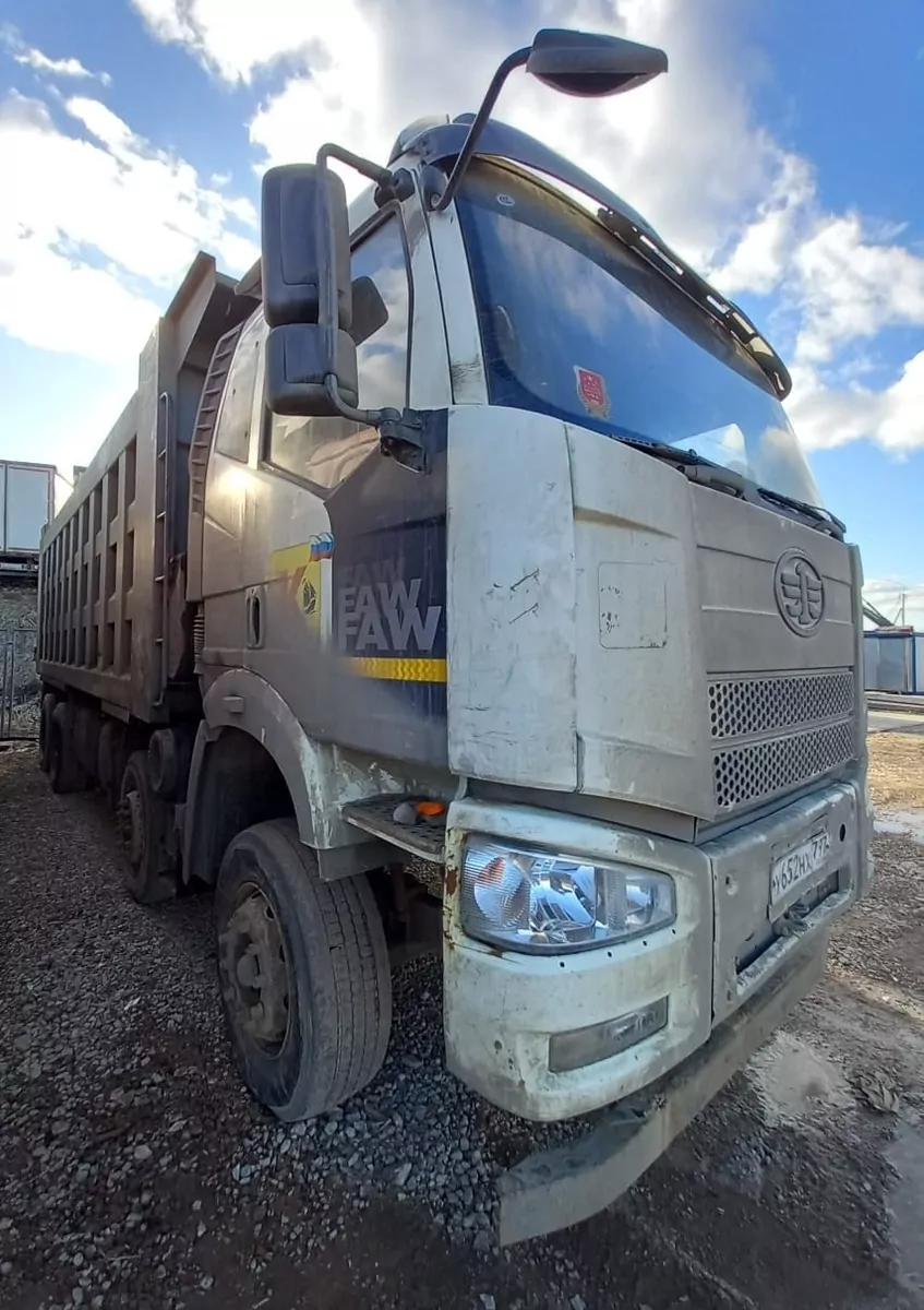 FAW J6 8x4 Самосвал