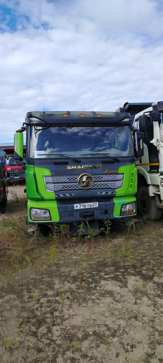 Shacman SX33186W366C 8x4 Самосвал