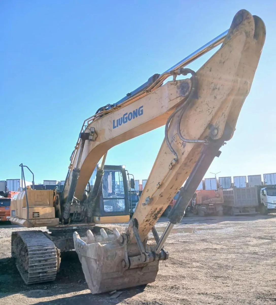 LiuGong CLG933E Экскаватор